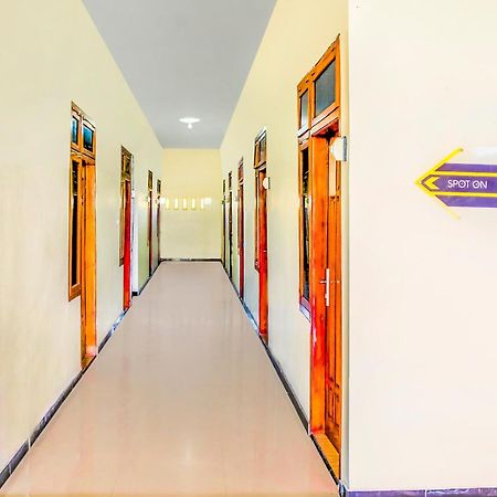 สปอต ออน 1759 แฟมิลี เรสซิเดนซ์ Hotel เกอดีรี ภายนอก รูปภาพ